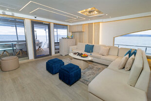 Grand Majestic Lounge