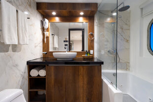 Grand Majestic Bathroom