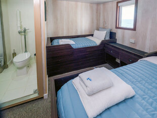 Superior Twin Cabin, MV Ushuaia