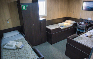 MV Ushuaia Standard Plus Twin Cabin, Antarpply Expeditions