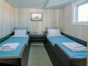 MV Ushuaia, Suite, Antarpply Expeditions