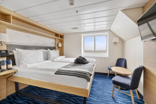 Arctic Superior U2 Cabin on MS Spitsbergen - HX Expeditions - Espen Mills