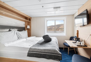 Arctic Superior Cabin P2D on MS Spitsbergen - HX Expeditions - Espen Mills