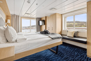 Expedition Suite on MS Spitsbergen - HX Expeditions - Espen Mills