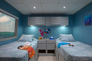 Belize Aggressor IV Twin Cabin