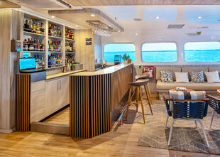 Solaris' Bar