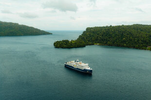 SH Minerva in Honiara