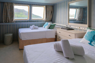 A category A twin cabin on M/Y Pegasos