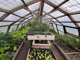 Freshly grown & Sourced food onsite