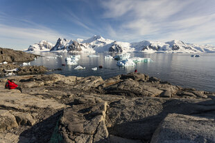 Hiking in Horseshoe Bay, Antarctica with MS Expedition