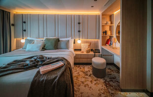 Premium Suite, Diana