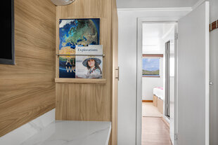 Delfina Cabin, Linblad Expeditions