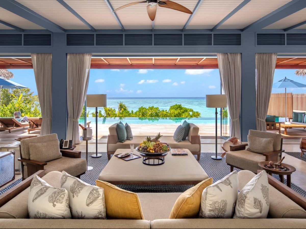 Royal Residence Living Area - Raffles Maldives Meradhoo