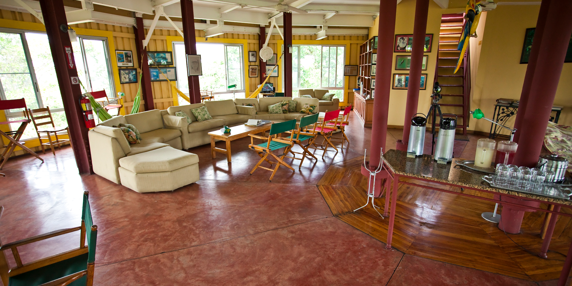 The living room in the lodge in Soberania National Park